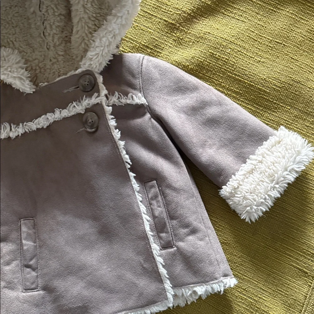 GAP Tan Kids Jacket with Cream Accents - Picture 4 of 8